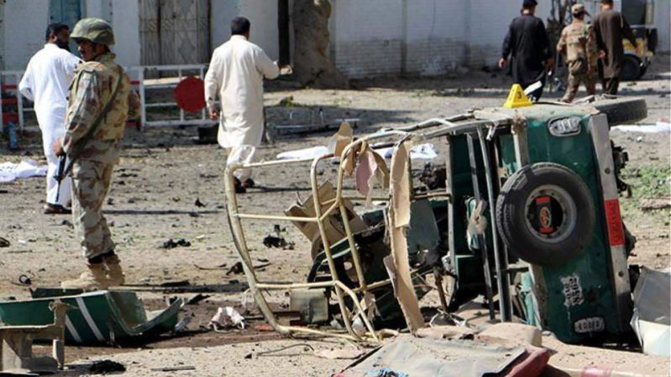 Τουλάχιστον επτά νεκροί σε επίθεση με αυτοκίνητο-βόμβα στη Βεγγάζη